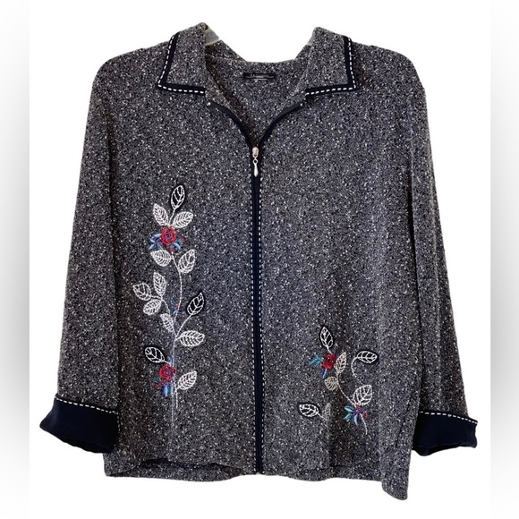 🌻 T & Company women’s full zip Cardigan. Size- large? See measurements GUC - Picture 3 of 5